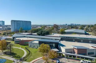 9713 Larston St, Houston, TX 77055 - Photo 5