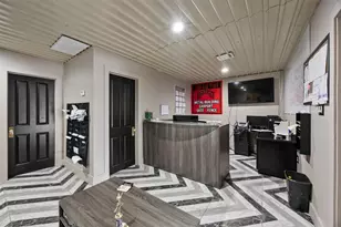 10430 Caxton St, Houston, TX 77016 - Photo 17