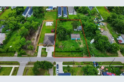 8511 Peachtree Street, Houston, TX 77016 - Photo 3