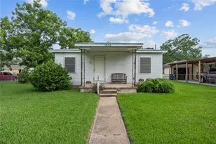 1210 10th Ave N, Texas City, TX 77590 - Photo 1
