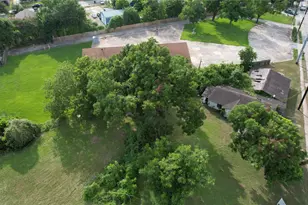 9203 W Montgomery Rd, Houston, TX 77088 - Photo 7