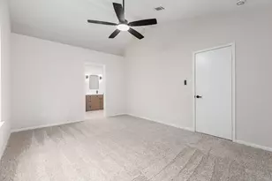 79 N Pathfinders Cir, The Woodlands, TX 77381 - Photo 21