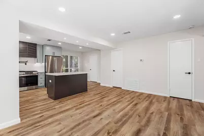 79 N Pathfinders Circle, The Woodlands, TX 77381 - Photo 13