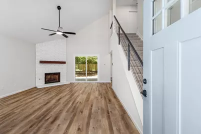 79 N Pathfinders Circle, The Woodlands, TX 77381 - Photo 5