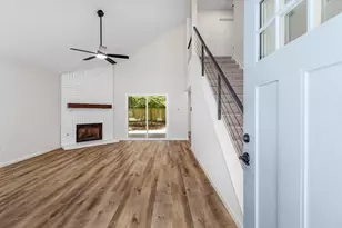 79 N Pathfinders Cir, The Woodlands, TX 77381 - Photo 5
