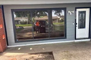 3210 Proswimmer St, Houston, TX 77088 - Photo 9