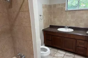 3210 Proswimmer St, Houston, TX 77088 - Photo 3