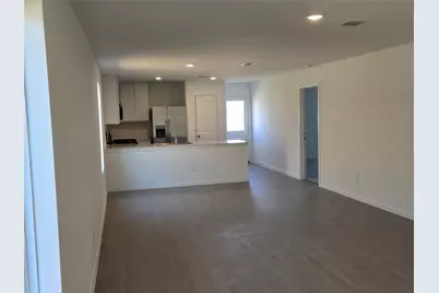 9211 Burch Eagle Court, Baytown, TX 77521 - Photo 3