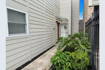 10916 Francoise Boulevard, Houston, TX 77042 - Photo 3