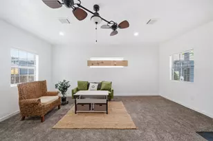 6731 Couch St, Houston, TX 77091 - Photo 5