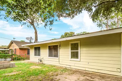 10202 Woodwind Drive, Houston, TX 77025 - Photo 23