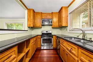 10202 Woodwind Dr, Houston, TX 77025 - Photo 9