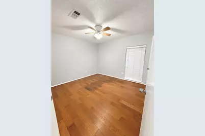 1326 Barrowgate Drive, Sugar Land, TX 77498 - Photo 11