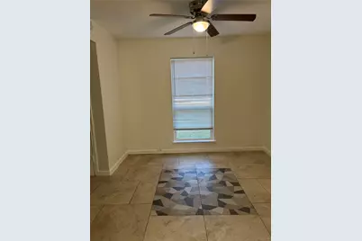 4322 Woodmont Drive, Houston, TX 77045 - Photo 7