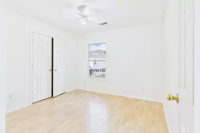 8010 Fox Street Street, Baytown, TX 77523 - Photo 11