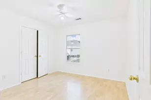 8010 Fox Street St, Baytown, TX 77523 - Photo 11