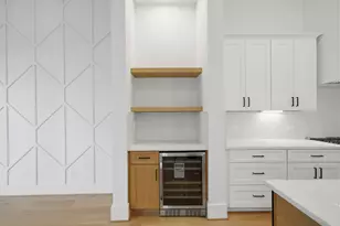 835 W 25th St, Houston, TX 77008 - Photo 13