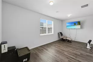 4906 Purple Wisteria Ln, Spring, TX 77373 - Photo 5