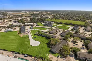 2987 Pk Hl Ln, Stafford, TX 77477 - Photo 9