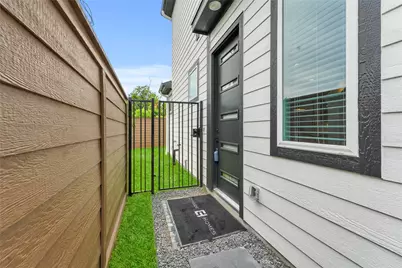 2110 Dewalt Street #G-F, Houston, TX 77088 - Photo 5