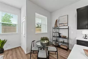 2110 Dewalt St, Houston, TX 77088 - Photo 7