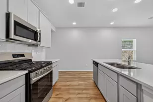 8304 Bristlecone Pne Wy, Magnolia, TX 77354 - Photo 9