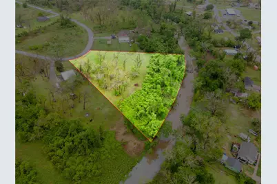 1026 Colony Drive, Angleton, TX 77515 - Photo 7