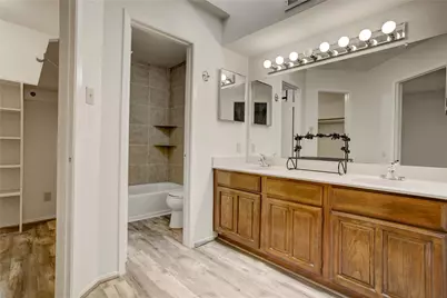 8020 Braesmain Drive #1806, Houston, TX 77025 - Photo 15