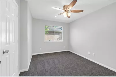 4018 Floral Way Court, Fresno, TX 77545 - Photo 13
