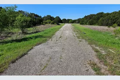 44097 Cedar Hill Dr, Whitney, TX 76692 - Photo 9