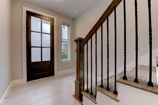 954 Fisher St, Houston, TX 77018 - Photo 3