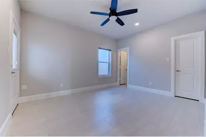 954 Fisher Street #B, Houston, TX 77018 - Photo 5