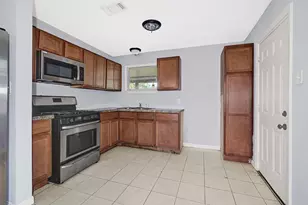3910 Ward St, Houston, TX 77021 - Photo 7