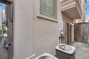 107 Dennis St, Houston, TX 77006 - Photo 31