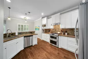 1642 Richelieu Ln, Houston, TX 77018 - Photo 5