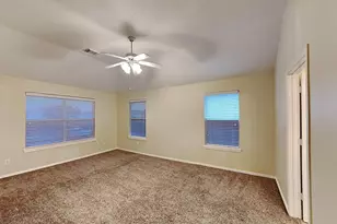 410 Sun River Ln, Dickinson, TX 77539 - Photo 9