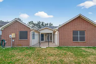 14018 Danton Falls Dr, Houston, TX 77041 - Photo 39