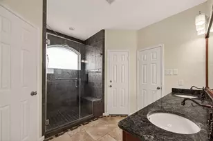 2406 Droxford Dr, Houston, TX 77008 - Photo 31