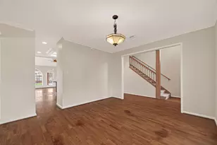 2406 Droxford Dr, Houston, TX 77008 - Photo 9