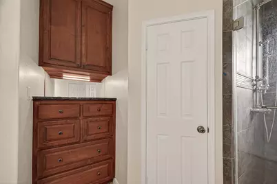 2406 Droxford Drive, Houston, TX 77008 - Photo 33