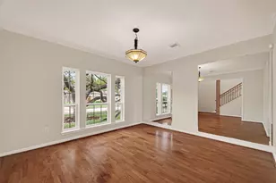 2406 Droxford Dr, Houston, TX 77008 - Photo 7