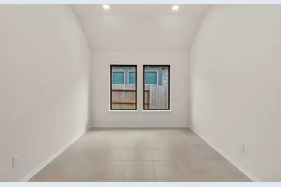 1064 Shoal Creek Trail, Conroe, TX 77304 - Photo 9