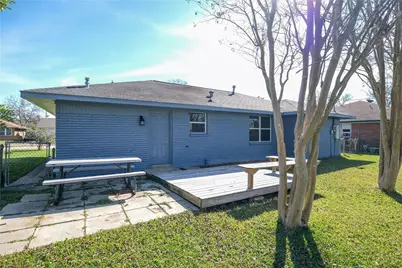 110 S Magnolia Street, Lake Jackson, TX 77566 - Photo 33
