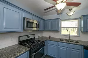 110 S Magnolia St, Lake Jackson, TX 77566 - Photo 15