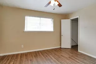 427 Hollyvale Dr, Houston, TX 77060 - Photo 5