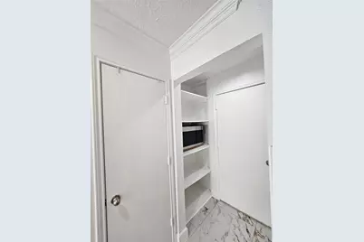 9207 Dairy View Lane, Houston, TX 77099 - Photo 7