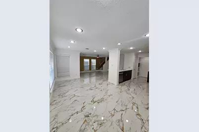 9207 Dairy View Lane, Houston, TX 77099 - Photo 9