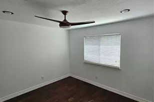 9207 Dairy View Ln, Houston, TX 77099 - Photo 27