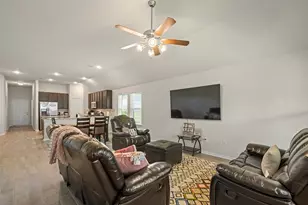 11714 Glossy Oak Ln, Houston, TX 77066 - Photo 9