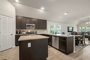 11714 Glossy Oak Ln, Houston, TX 77066 - Photo 7